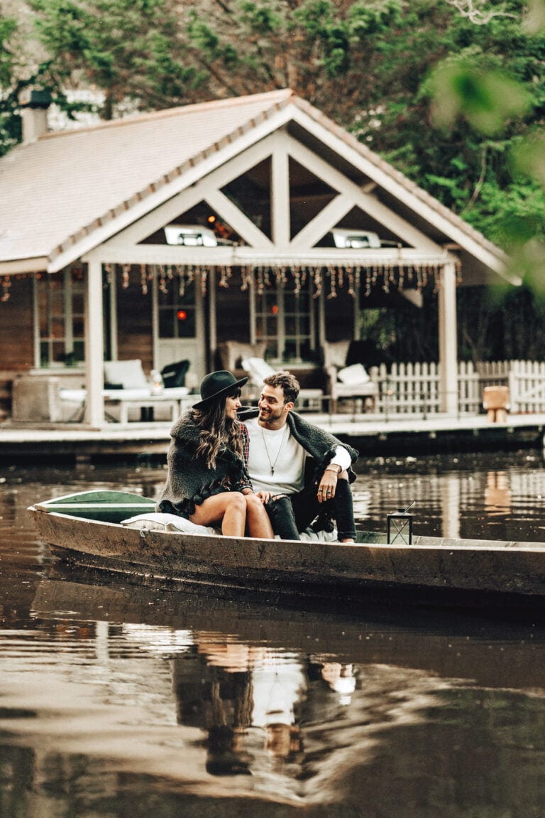 Tour en barque à la cabane de poupette à Bruxelles