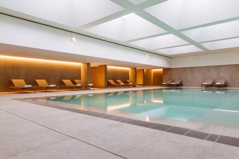 Piscine de l'hôtel Andromeda à Ostende