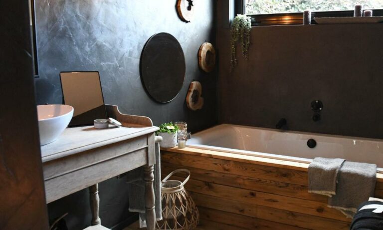 Baignoire à L'Annexe près de Philippeville