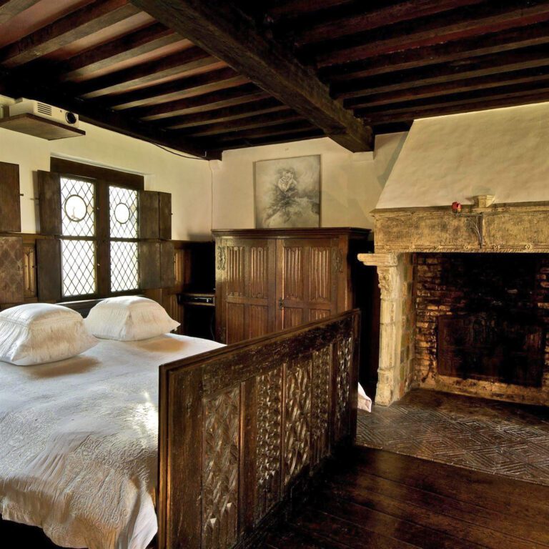 Chambre boisée à Nuit Blanche à Bruges