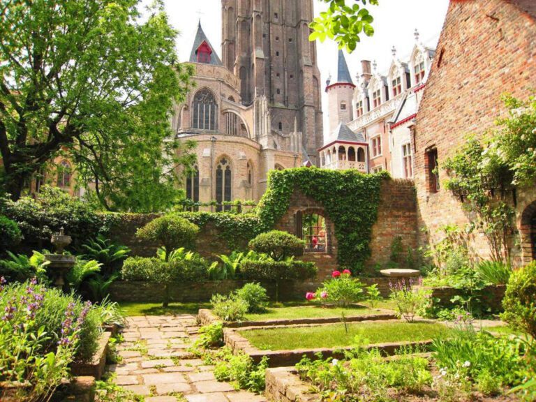 Jardin avec vue à Bruges