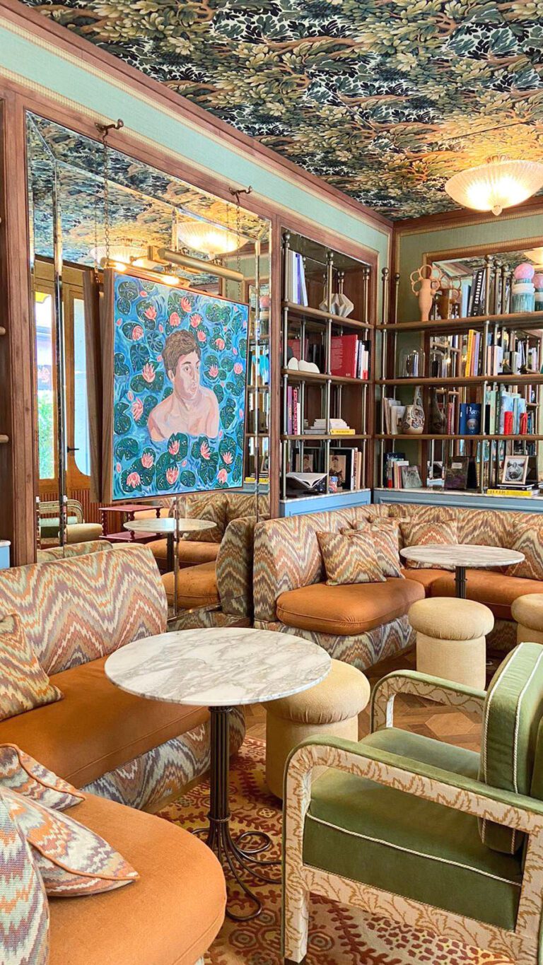 hotel la fantasie cover lobby