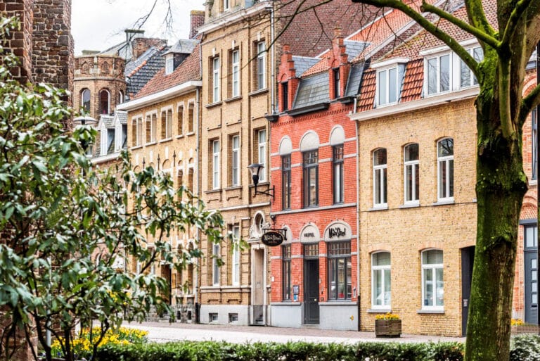Main Street Hotel à Ypres
