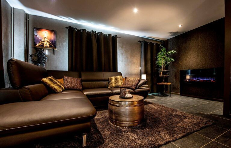 Canapé à la Suite George V à Spa Ciney