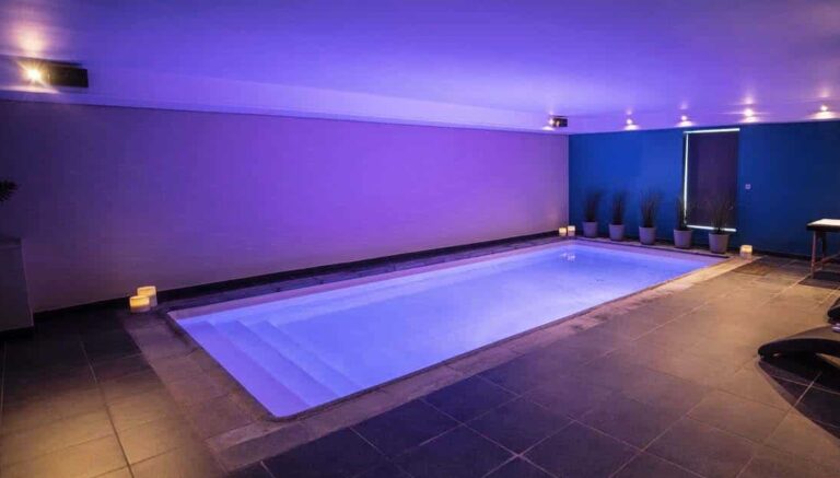Piscine de la Suite George V à Spa Ciney