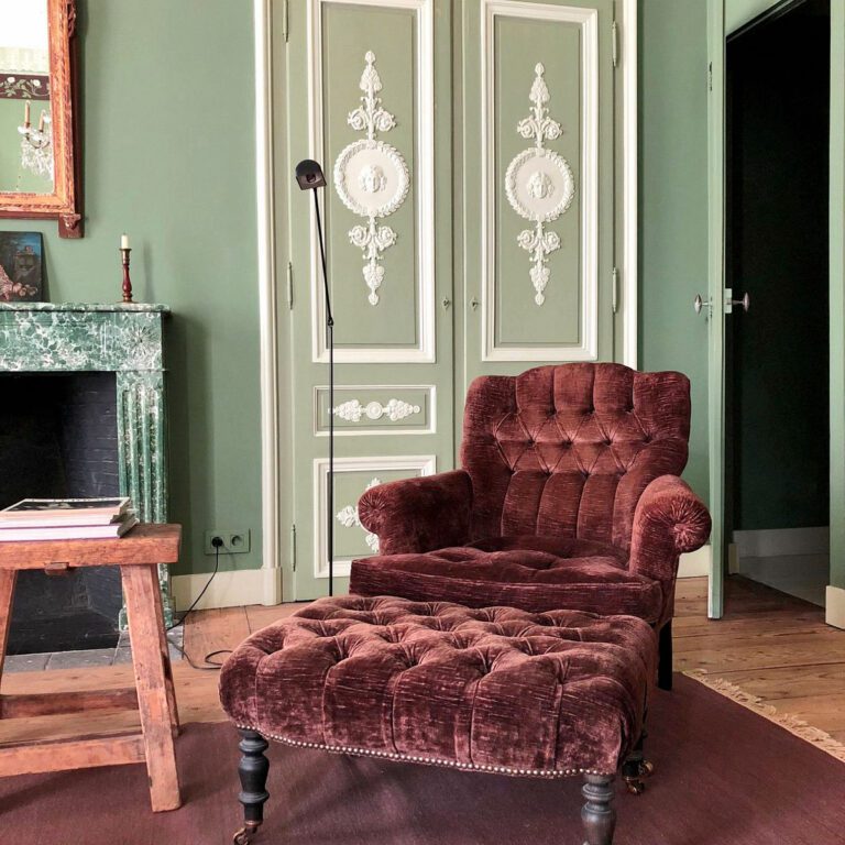 Fauteuil confortable à De Corenbloem à Bruges