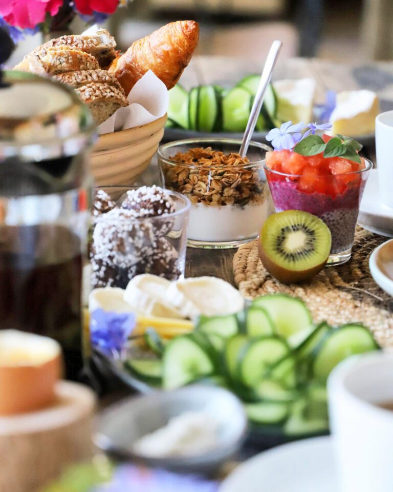 Petit déjeuner à Orion Tree Houses en Provence