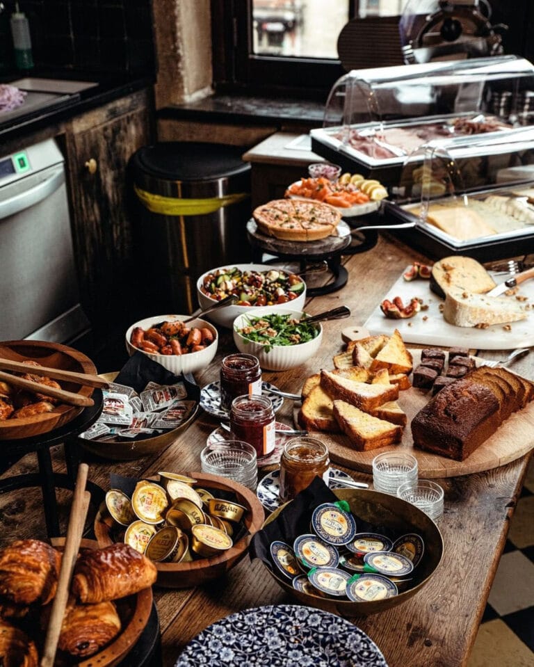 Brunch 1898 The Post