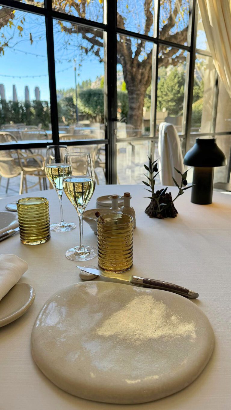 baumaniere cover restaurant