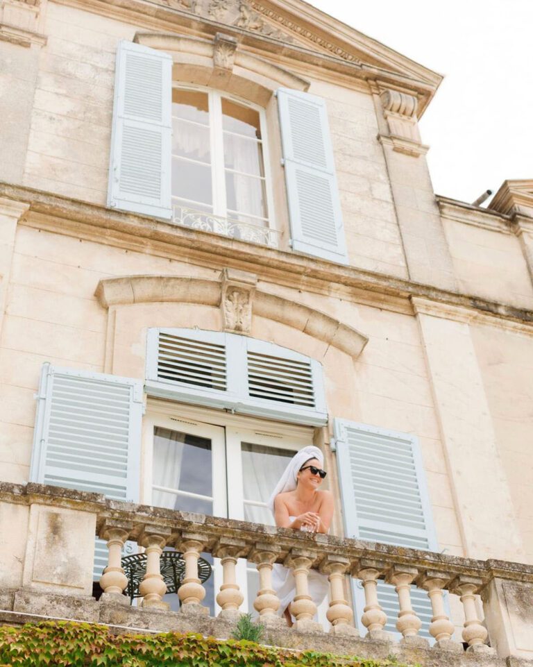 Réveil au Château de Varenne dans le Gard en Provence