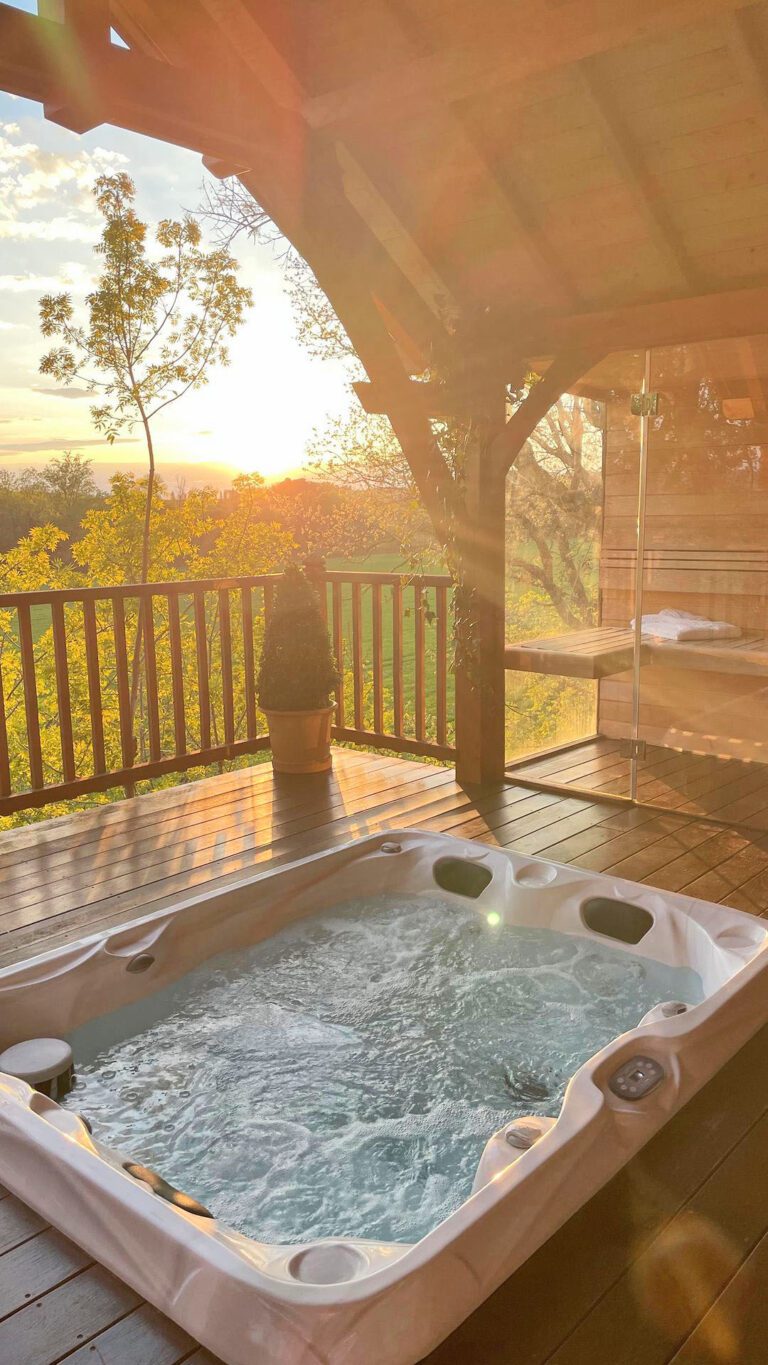 domaine de joucla cover jacuzzi