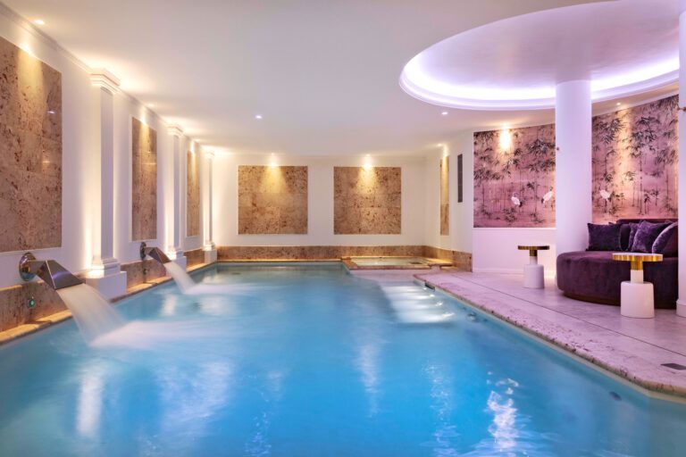 Piscine au Paris j'Adore Hôtel