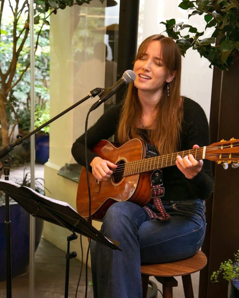 Louisa Rose Métaireau à Le Ballu à Paris