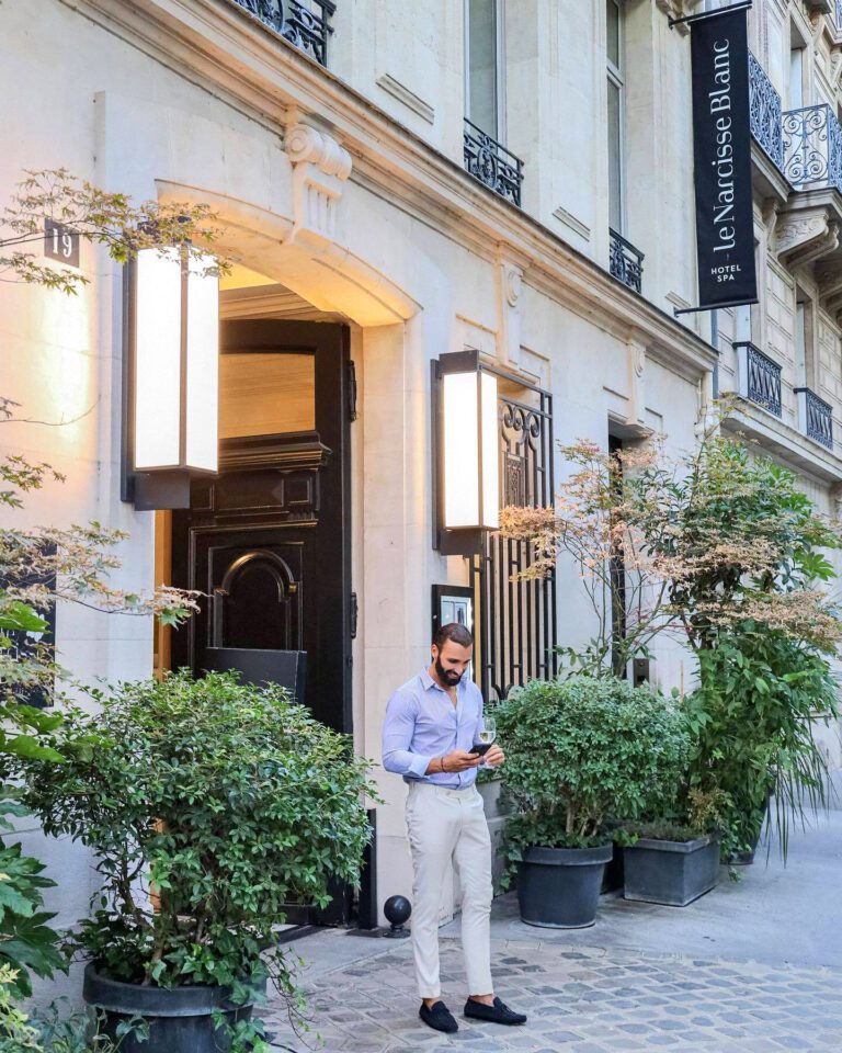 Entrée au Narcisse Blanc à Paris