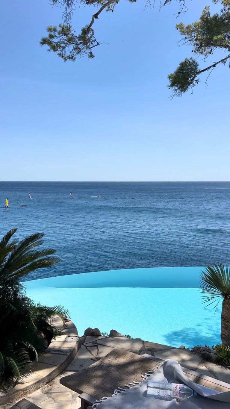 les roches blanches cover piscine