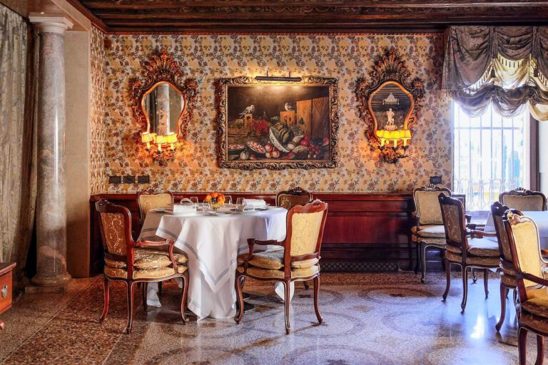 Magnifique salle à manger au Gritti Palace à Venise