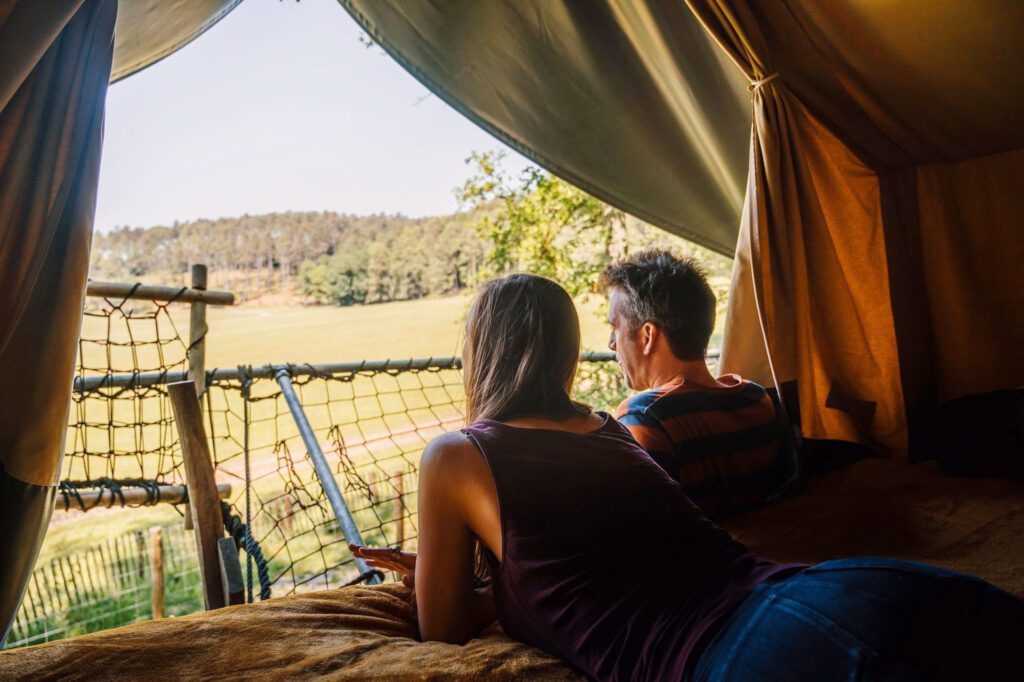 Vue depuis la Tree Tent au Domaine des Grottes de Han près de Rochefort