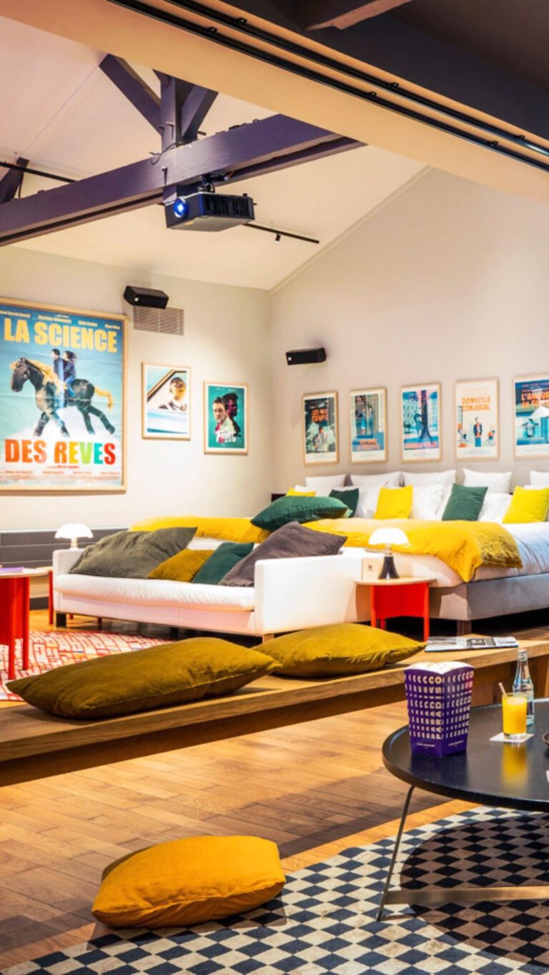 hotel paradiso cover loft
