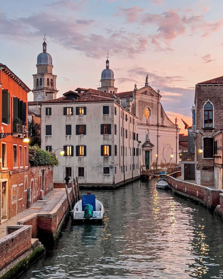 Coucher de soleil à Aqua Apartments à Venise