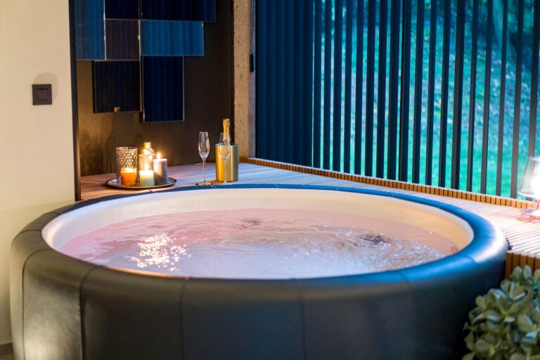 Jacuzzi rien que pour vous au Loft Amor Amor près de Liège