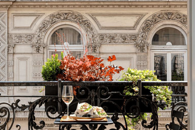 Balcon du Grand Pigalle Hôtel à Paris