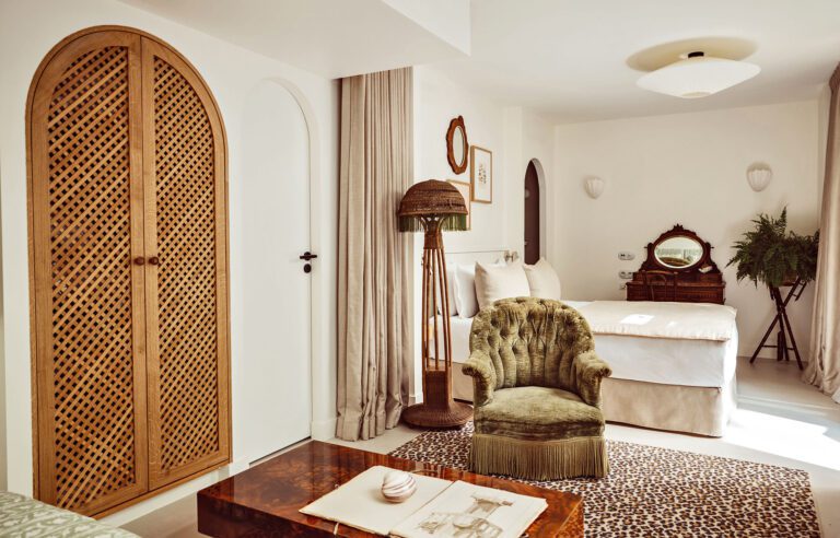 Chambre confortable à l'Hôtel Monsieur Aristide à Paris