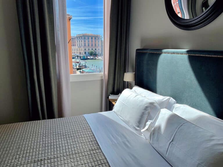 Chambre avec vue du Palazzetto Foscari à Venise