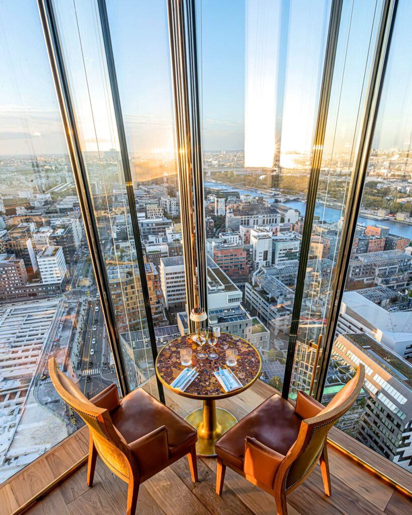 Restaurant avec vue panoramique au Too Hôtel à Paris