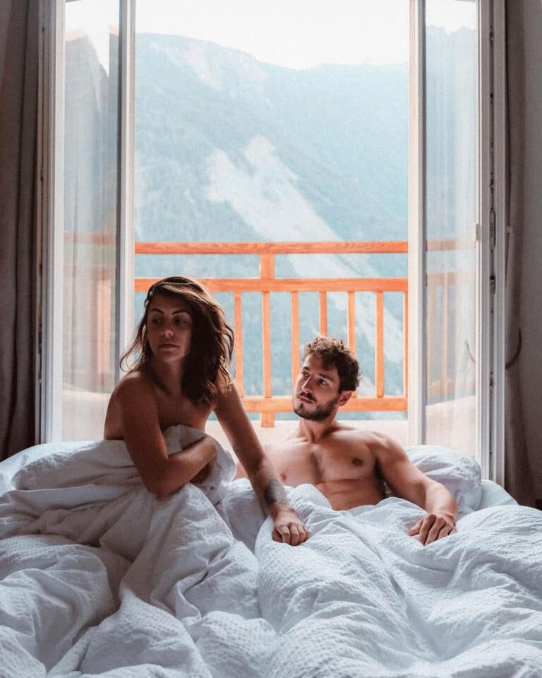 Couple à l'Hotel Splendide au Lac de Champex en Suisse