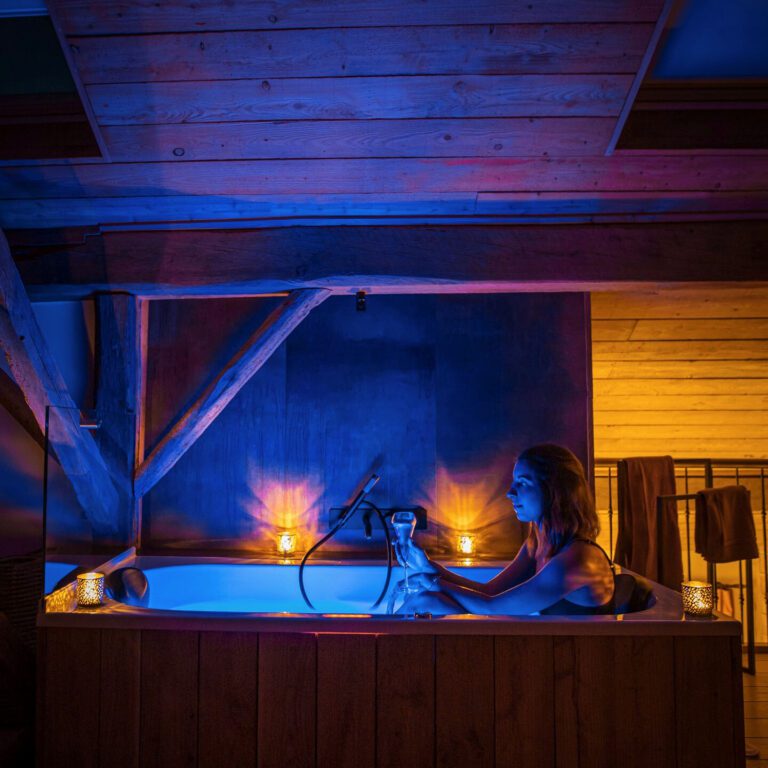 Jacuzzi de nuit Monts d'Aisne près de Durbuy