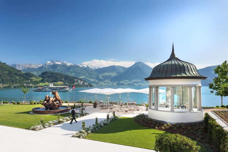 Vue sur les montagnes à Park Hotel Vitznau à Lucerne en Suisse