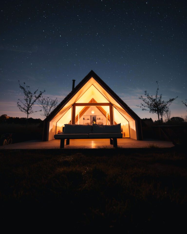 Cabine de Magerotte de nuit à Stay ICI dans les Ardennes Belges
