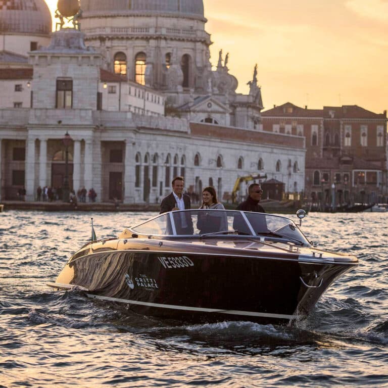 Tour en bateau au Gritti Palace à Venise