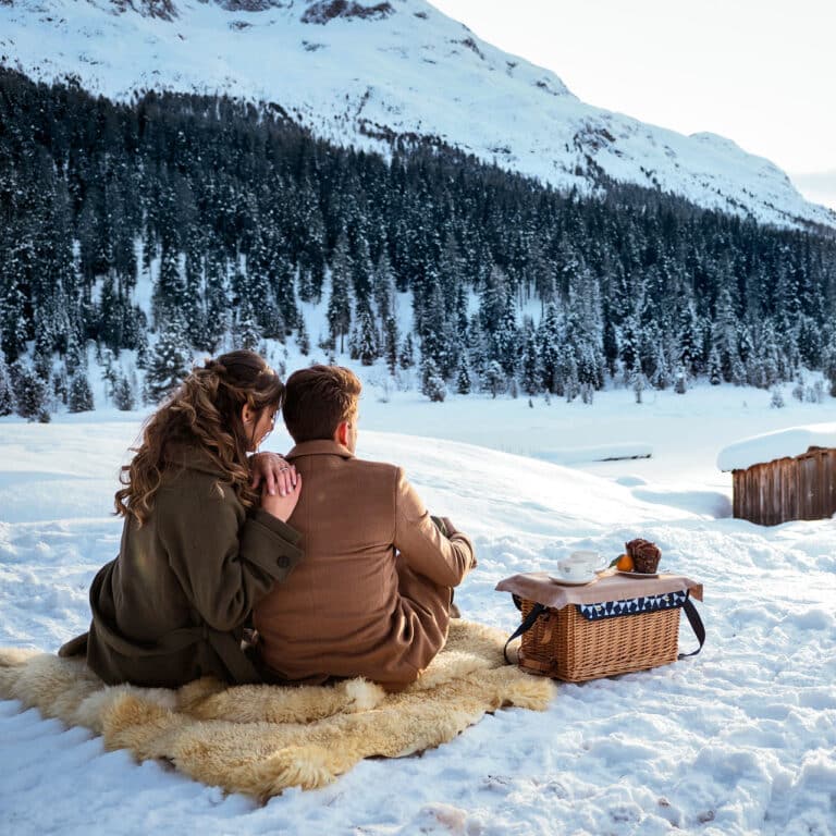 Couple à Tschuggen Grand Hotel en Suisse