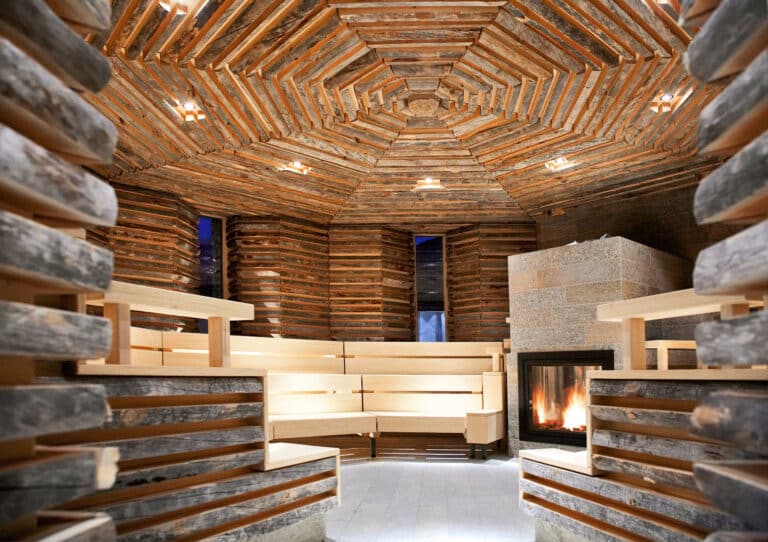 Sauna à Tschuggen Grand Hotel en Suisse