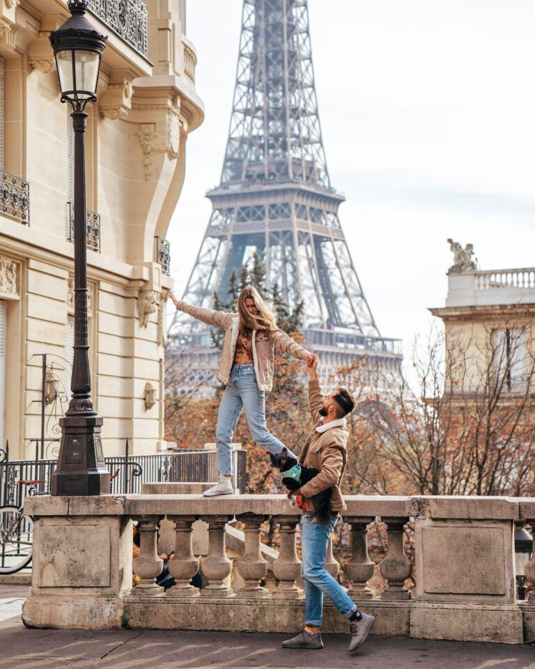 Amoureux à l'Hôtel Muguet à Paris