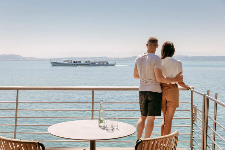 Couple à l'Hôtel Palafitte en Suisse