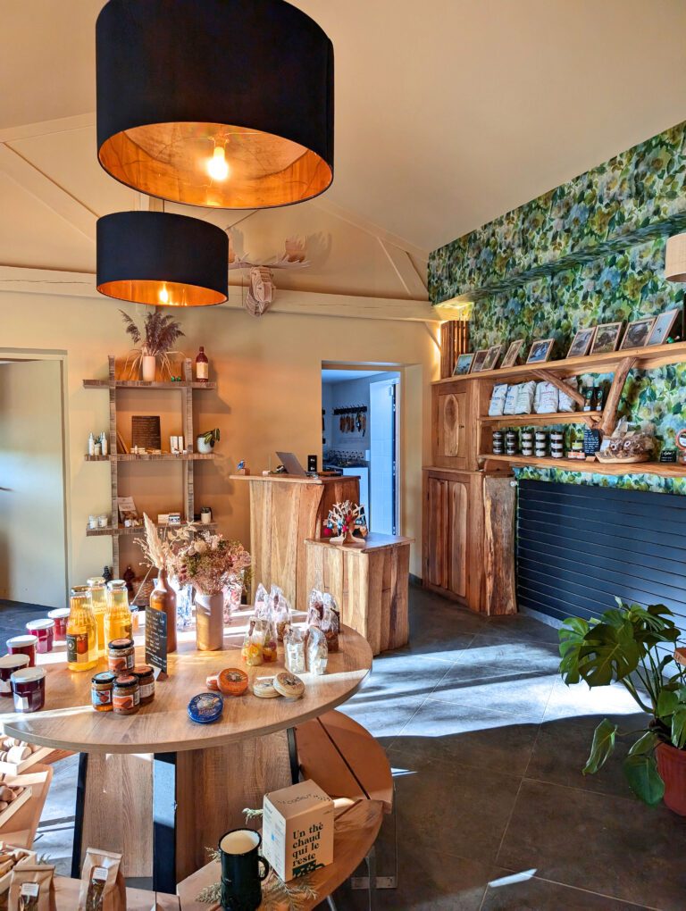 Petit déjeuner gourmand aux Cabanes de La Réserve près de Paris
