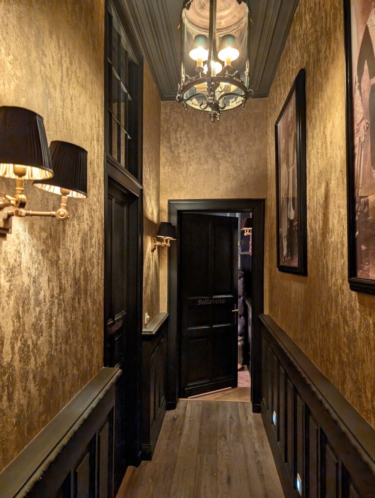 Couloir à Castelsuites à Bruges