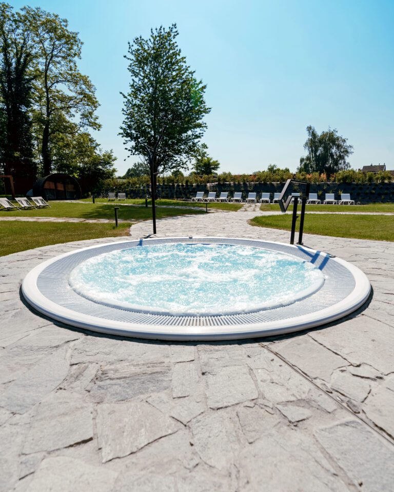 Jacuzzi au Domaine des Thermes à Liège