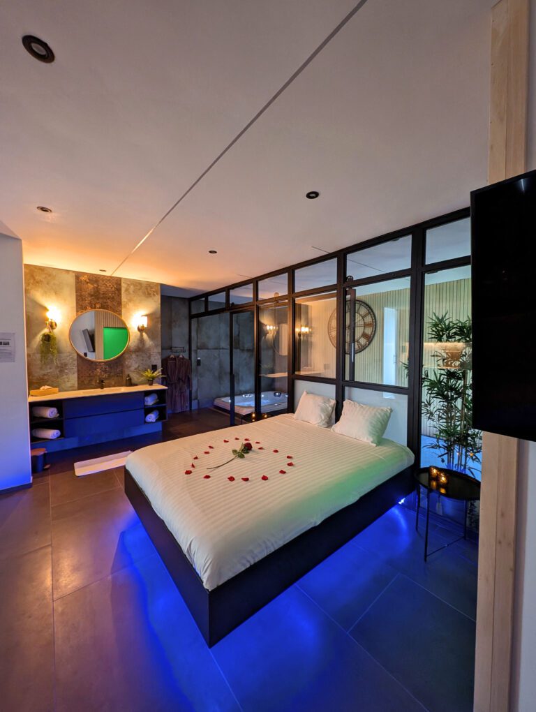Chambre romantique au Gîte Céleste à Harzé
