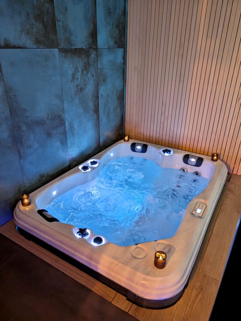 Jacuzzi au Gîte Céleste à Harzé