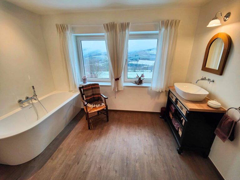 Salle de bain au Clos des Brumes près de Soutmont