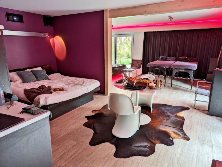 Suite avec tables de massage à Nooz près d'Anvers