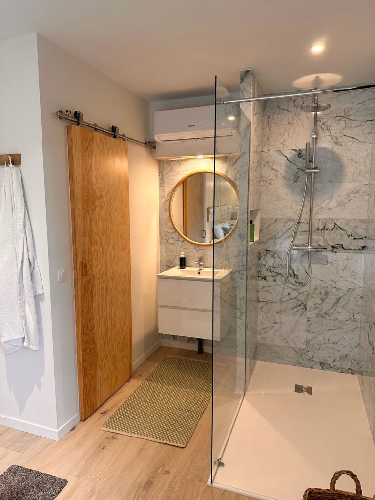 Salle de bain à Quinze la Suite