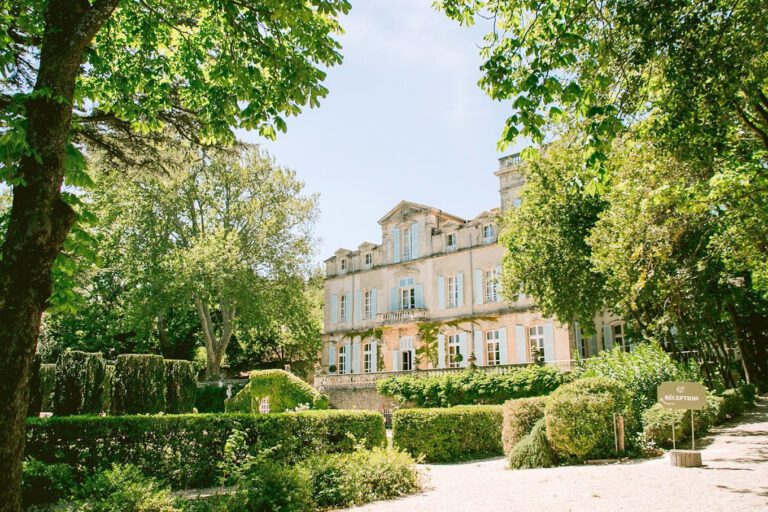 Château de Varenne dans le Gard en Provence