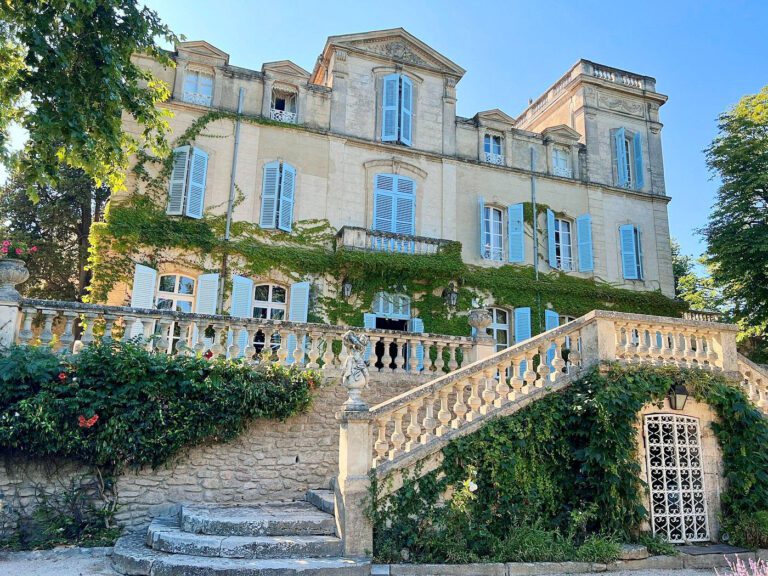 Château de Varenne dans le Gard en Provence