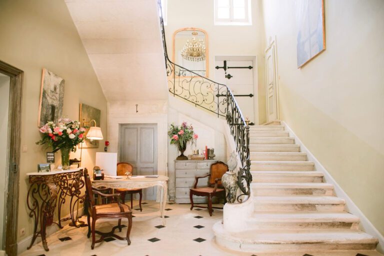 Entrée au Château de Varenne dans le Gard en Provence