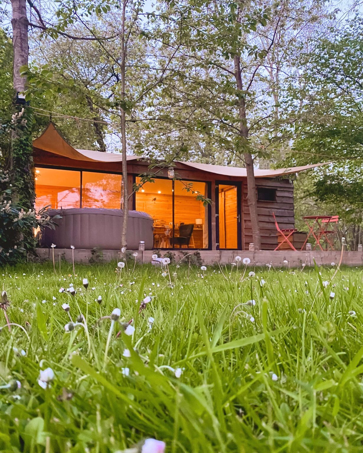 Cabane au moulin des saules à Namur