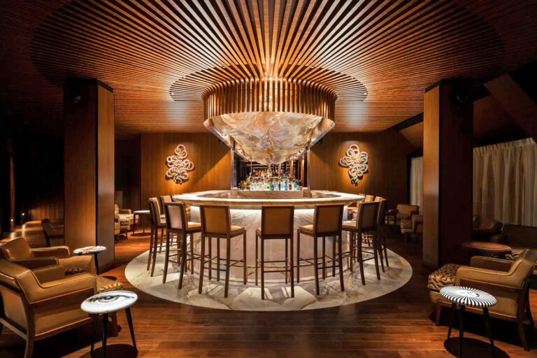 Bar magnifique de Madame Rêve à Paris